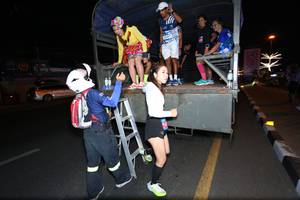 BIB: 40067
                            <button type="button" onclick="openModal(23016207)" class="btn btn-primary btn-sm float-right btn-popup" data-toggle="modal" data-target=".modal-high-quality">
                        <i class="fas fa-shopping-cart"></i> Add to Cart
                    </button>
                                            <button type="button" onclick="isThisMe(23016207, true)" class="btn btn-success btn-sm float-right btn-popup btn-isme hidden" data-toggle="tooltip" data-placement="bottom" title="นี่คือรูปของคุณใช่ไหม คลิกที่นี่เพื่อเอาเข้าอัลบั้ม">
                        <i class="fas fa-plus"></i> Add to album
                    </button>
                    <button type="button" onclick="isThisMe(23016207, false)" class="btn btn-warning btn-sm float-right btn-popup btn-isnotme hidden">
                        <i class="fas fa-ban"></i> Remove from album
                    </button>